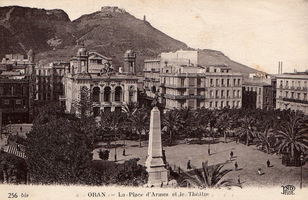 59 place d'armes et theatre.JPG